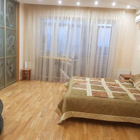 Апартаменты На Люстдорфской Odessa Exterior foto