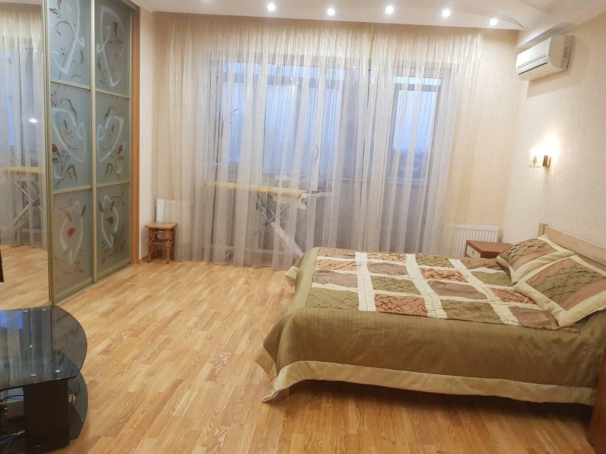 Апартаменты На Люстдорфской Odessa Exterior foto