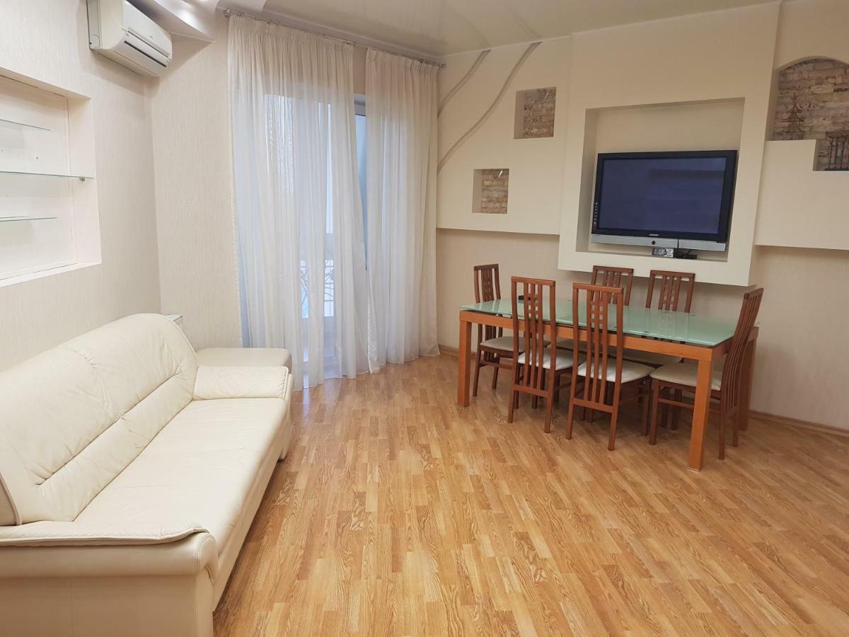 Апартаменты На Люстдорфской Odessa Exterior foto